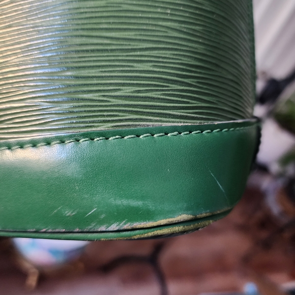 Green Louis Vuitton Women's Bag - Picture 3 of 8